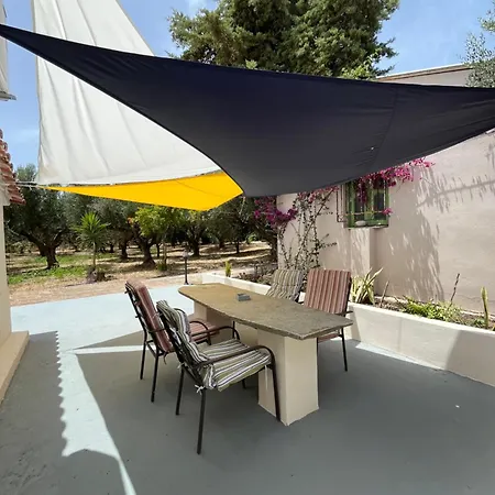 Hébergement de vacances Glykoriza Longá